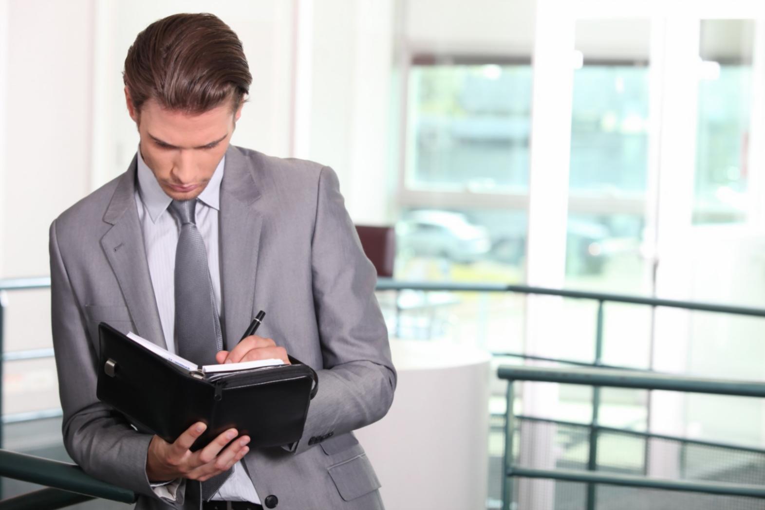 प्रतिभागियों के साथ चर्चा